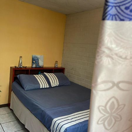Pool House Hostel Santa Ana Dış mekan fotoğraf